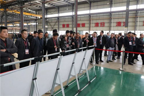 聚焦产品 回归价值 晋工机械2019商务年会及新品发布会圆满落幕